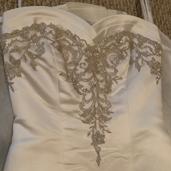 Wedding Gown NWT - Picture 4 of 8